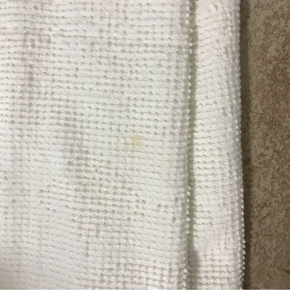 EBates White Fringed Twin Bedspread